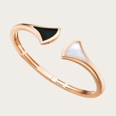 Bvlgari Divas' Dream Bangle Mother Of Pearl & Onyx Rose Gold Plated Modern Jewelry Women'S Gift BR857323