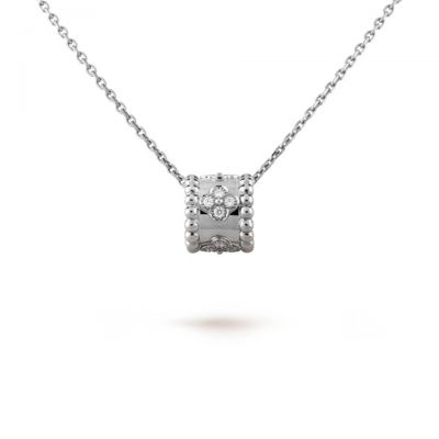 Van Cleef & Arpels Perlee Clover Pendant Necklace  Diamond Motifs VCARO2EF00