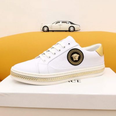 2021 New Style Versa Low-top Golden Embossing Sole Medusa Signature Male White Calfskin Leather Sneakers 