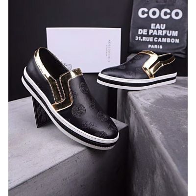 Ethnic Style Versace Logo Engrave Gold Patent Leather Edge Mens Black Leather Slip-on Loafers  