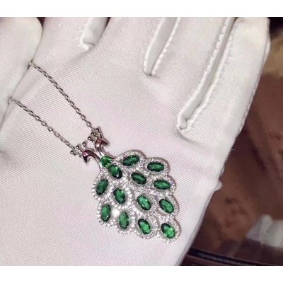 Van Cleef & Arpels Double Heads Peacock Pendant Necklace Green Gems Crystals Studded Party Style For Women