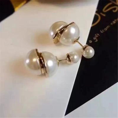 Christian Dior Pearls Stud Earrings 2018 Collection  For Teachers Lawers Secretary